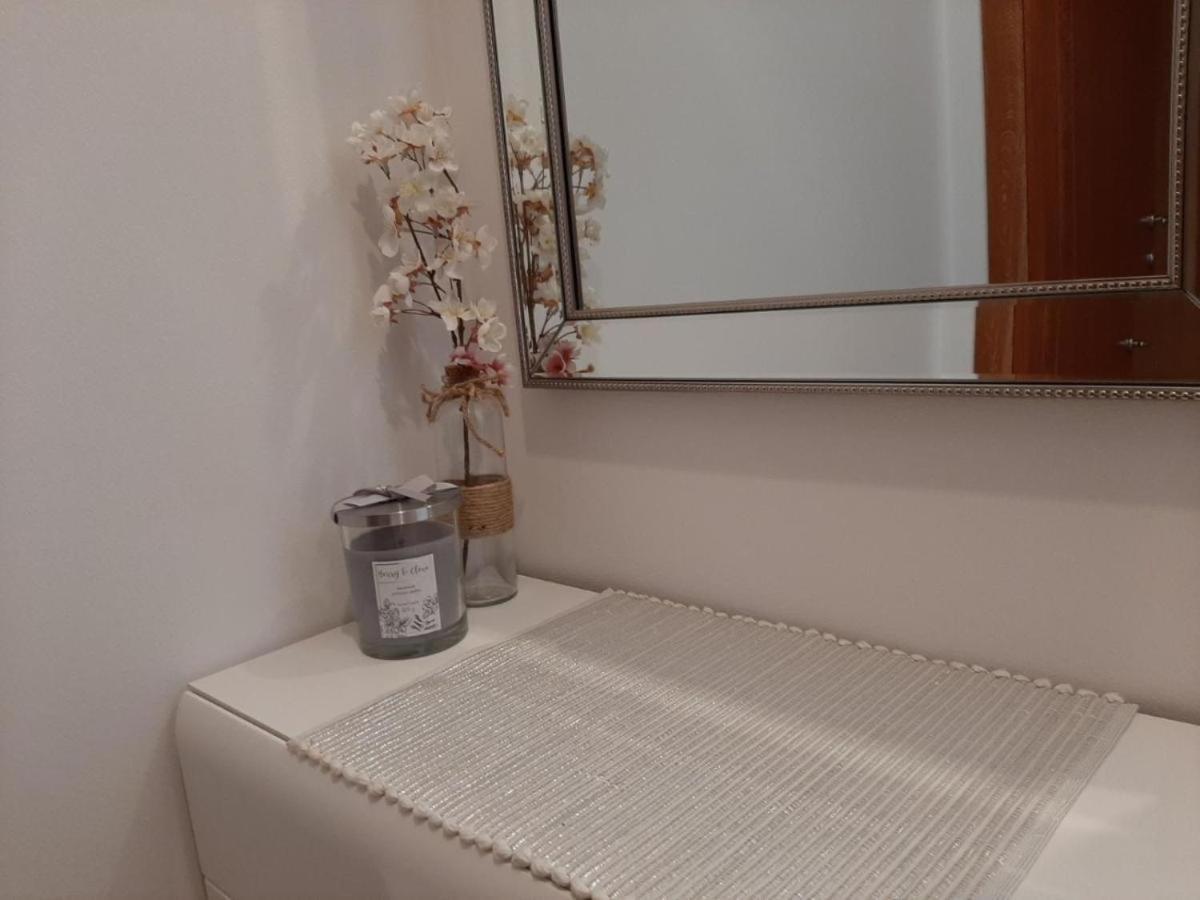 Apartment Rose Malinska Luaran gambar
